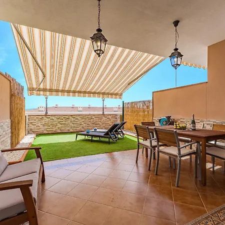 Apartamento Spacious Ocean View Family Townhouse