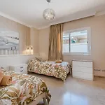 Spacious Ocean View Family Townhouse *