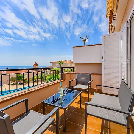 Spacious Ocean View Family Townhouse Апартаменты *