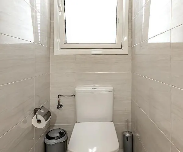 Spacious Ocean View Family Townhouse شقة