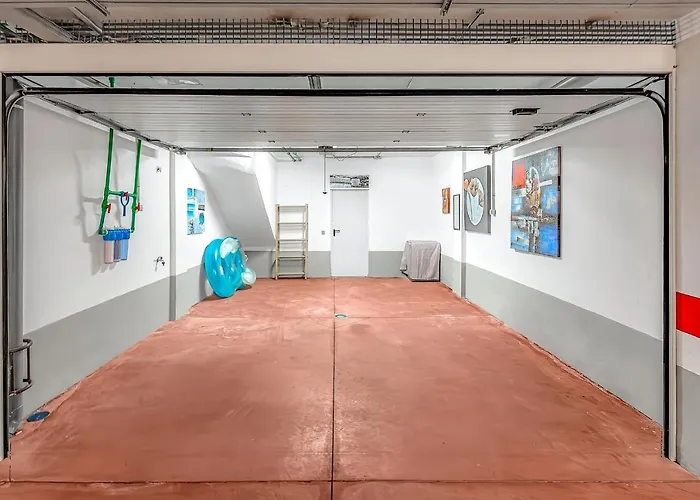 Spacious Ocean View Family Townhouse