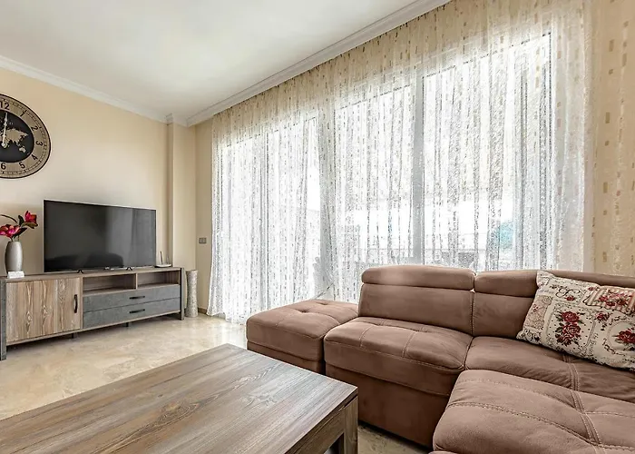 Spacious Ocean View Family Townhouse *