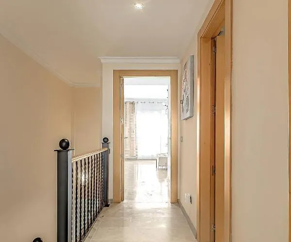 Spacious Ocean View Family Townhouse *