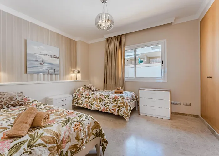 Spacious Ocean View Family Townhouse *